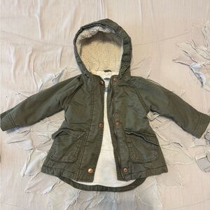 Old Navy Toddler Cargo Jacket With Hood 12-18 months
